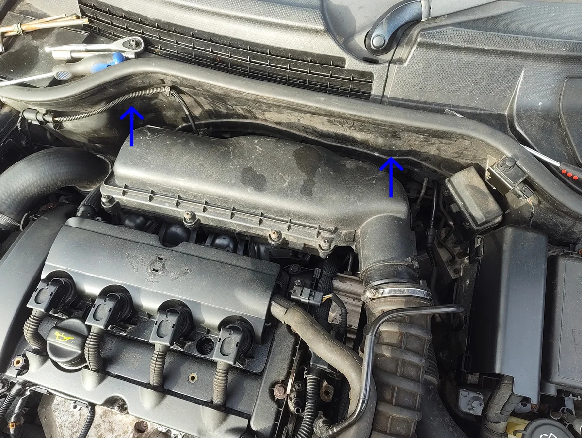 Air filter housing
