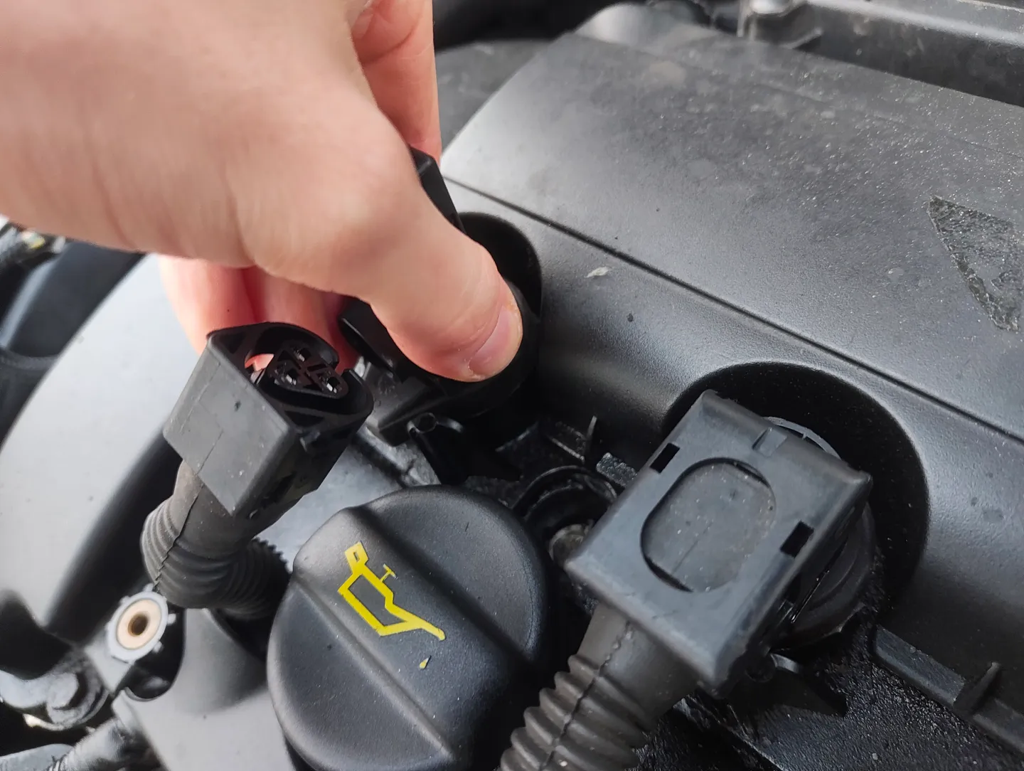 Grabbing ignition coil