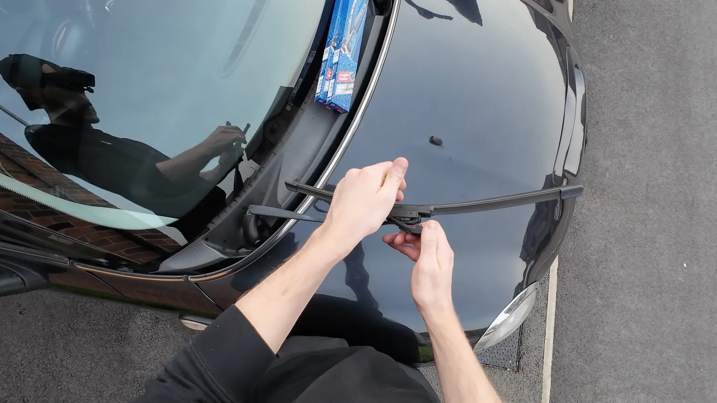 Undone nineteen inch bosch wiper blade with a clasp