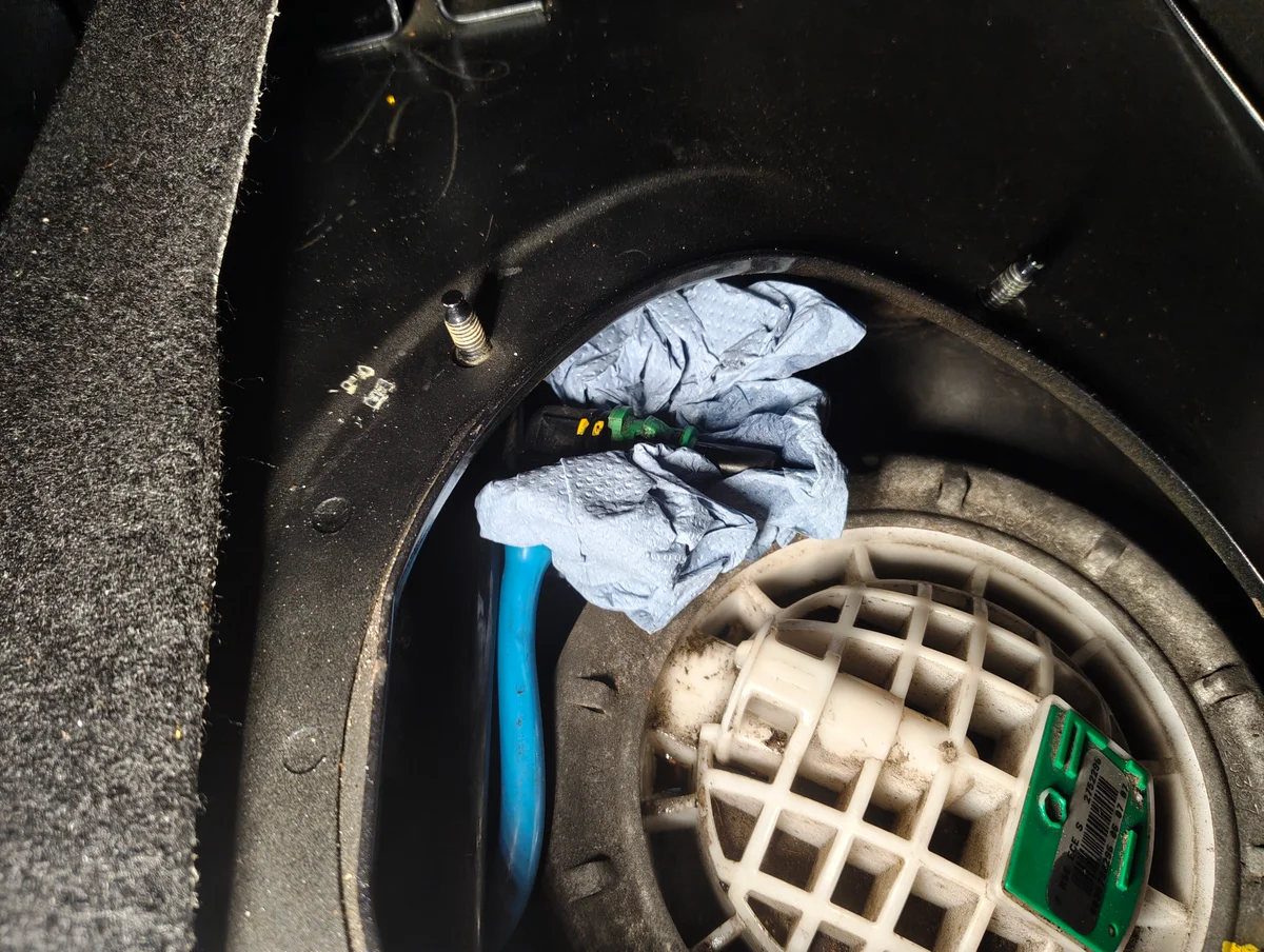 Unplugged fuel filter connector